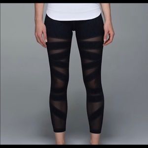 Lululemon wunder under cut out pants